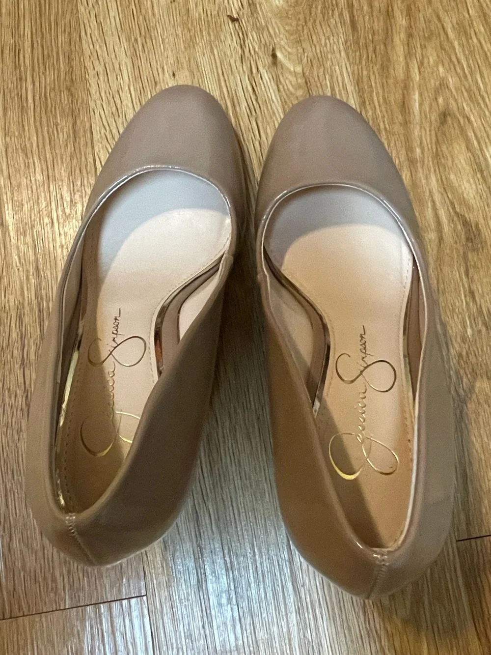Jessica Simpson Cash Wedge Heel in Chai Latte Patent Sz 6.5